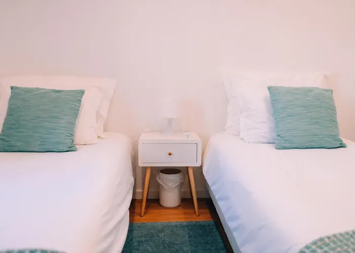 Yellow شقة بورتو